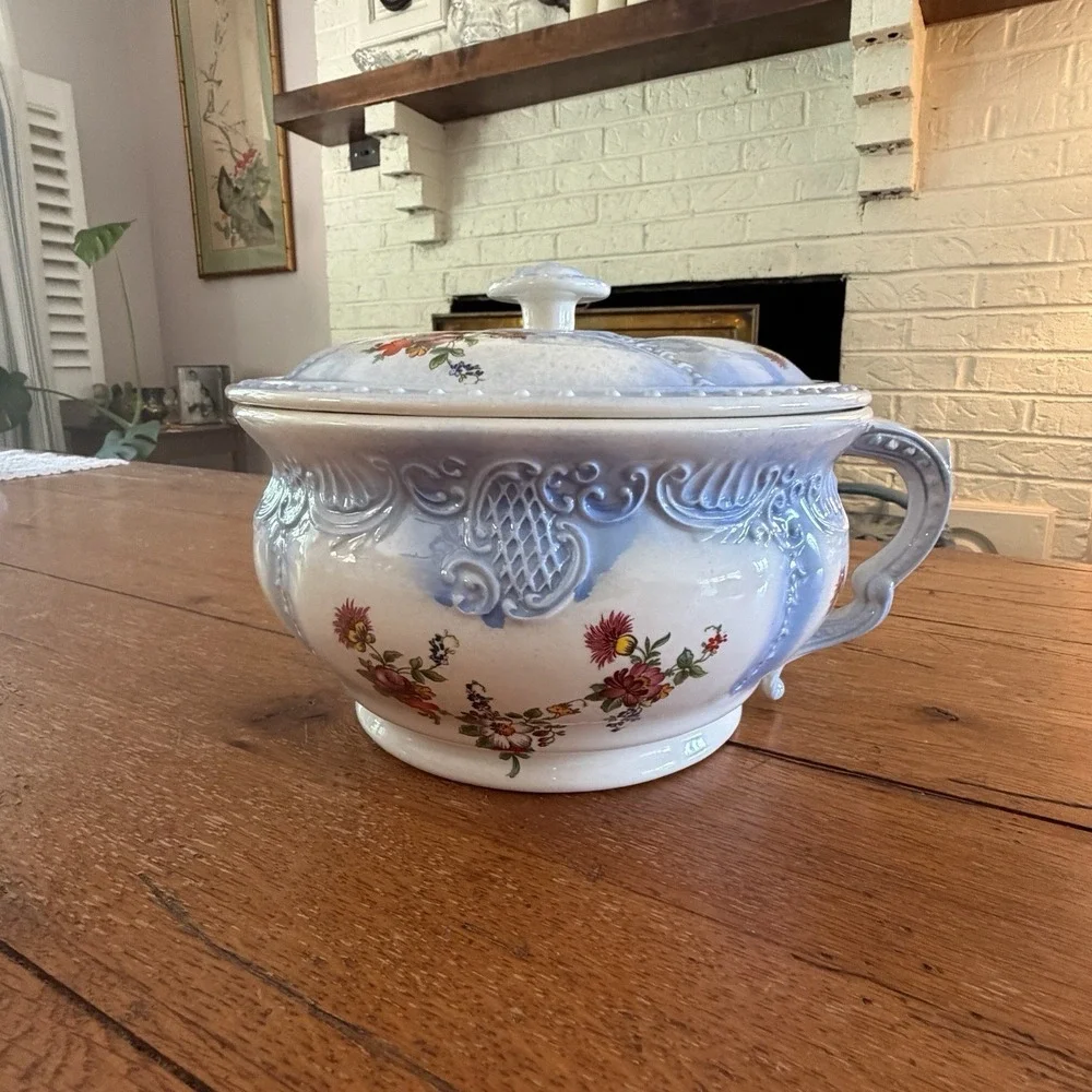 Arnel's Chamber Pot Roses Vintage Blue Painted Roses Floral Embossed Made In USA